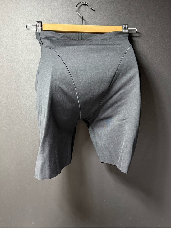 SKIMS Other - New Women's SKIMS Butt And Hip Enhancing Mid-thigh Shorts